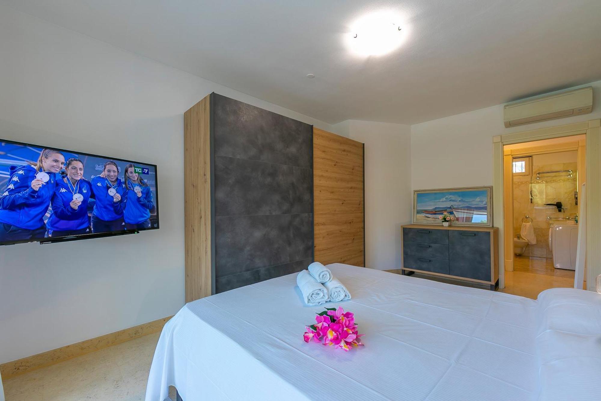 Rivoltella Apt With Pool 600M From Lake - Happy Rentals Desenzano del Garda Extérieur photo